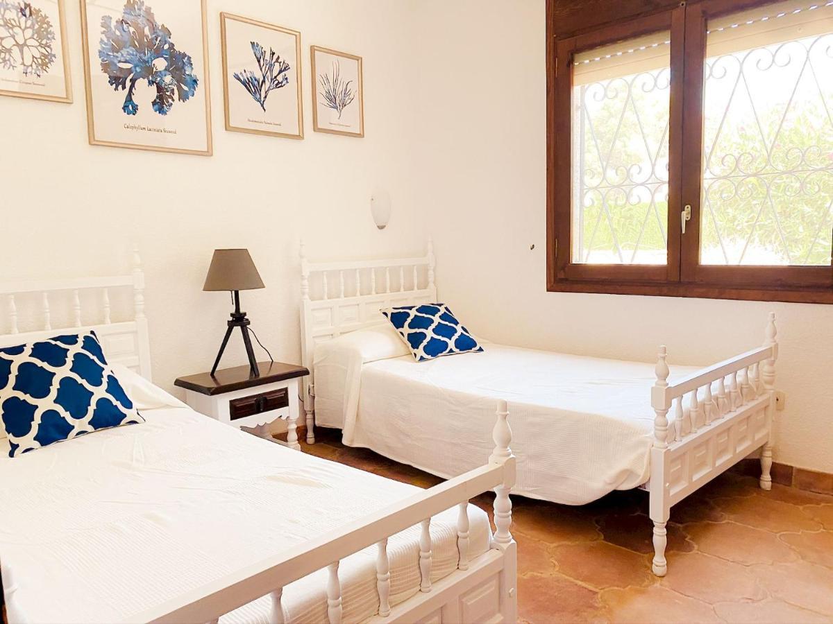Villa Dos Calas - Bonita Villa De Estilo Rustico Y Piscina De Agua Salada L'Ametlla de Mar Exterior foto